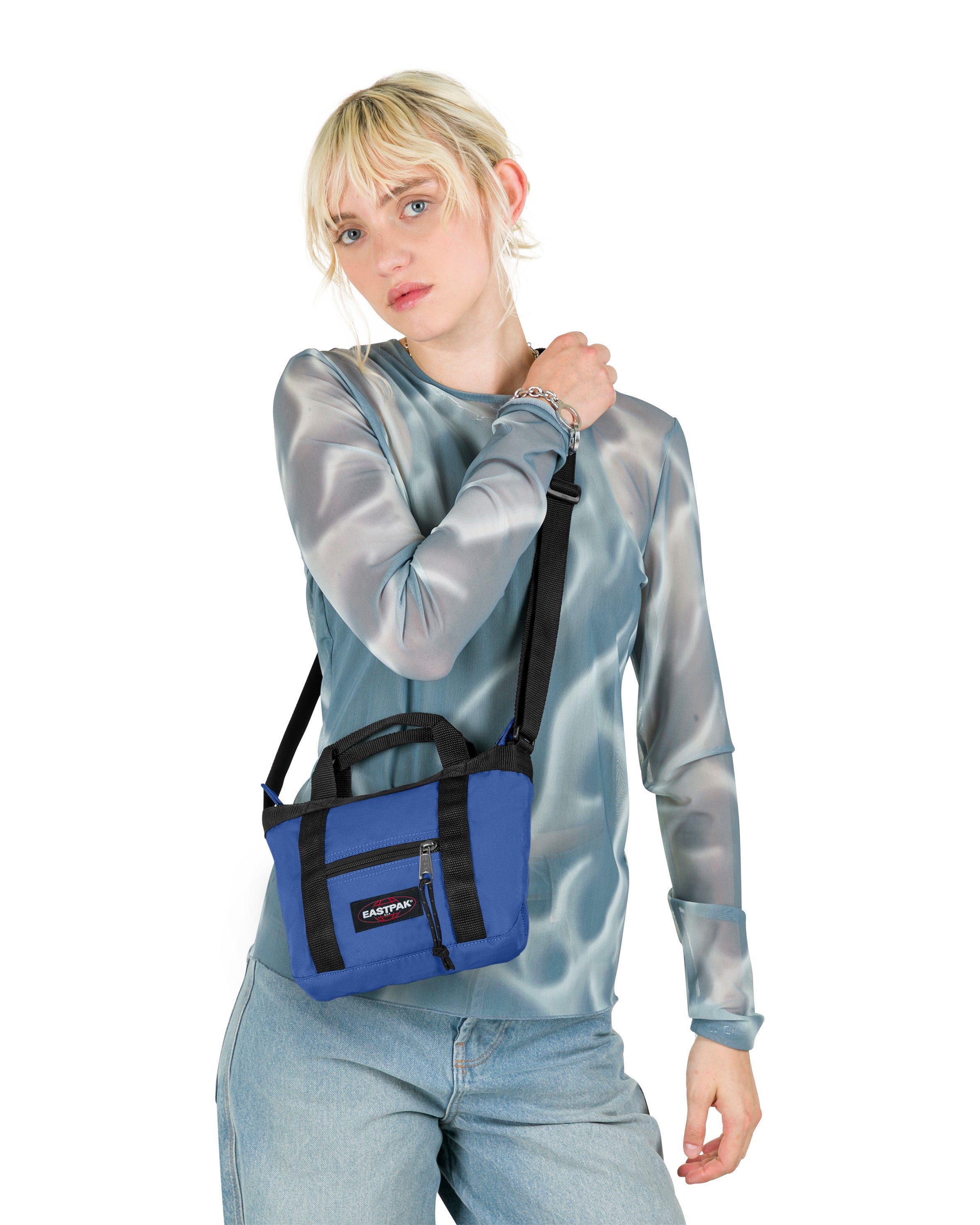 eastpak-travel-tote-mini-sac-bandouliere-indigo-blue-petit-deperlant image 2