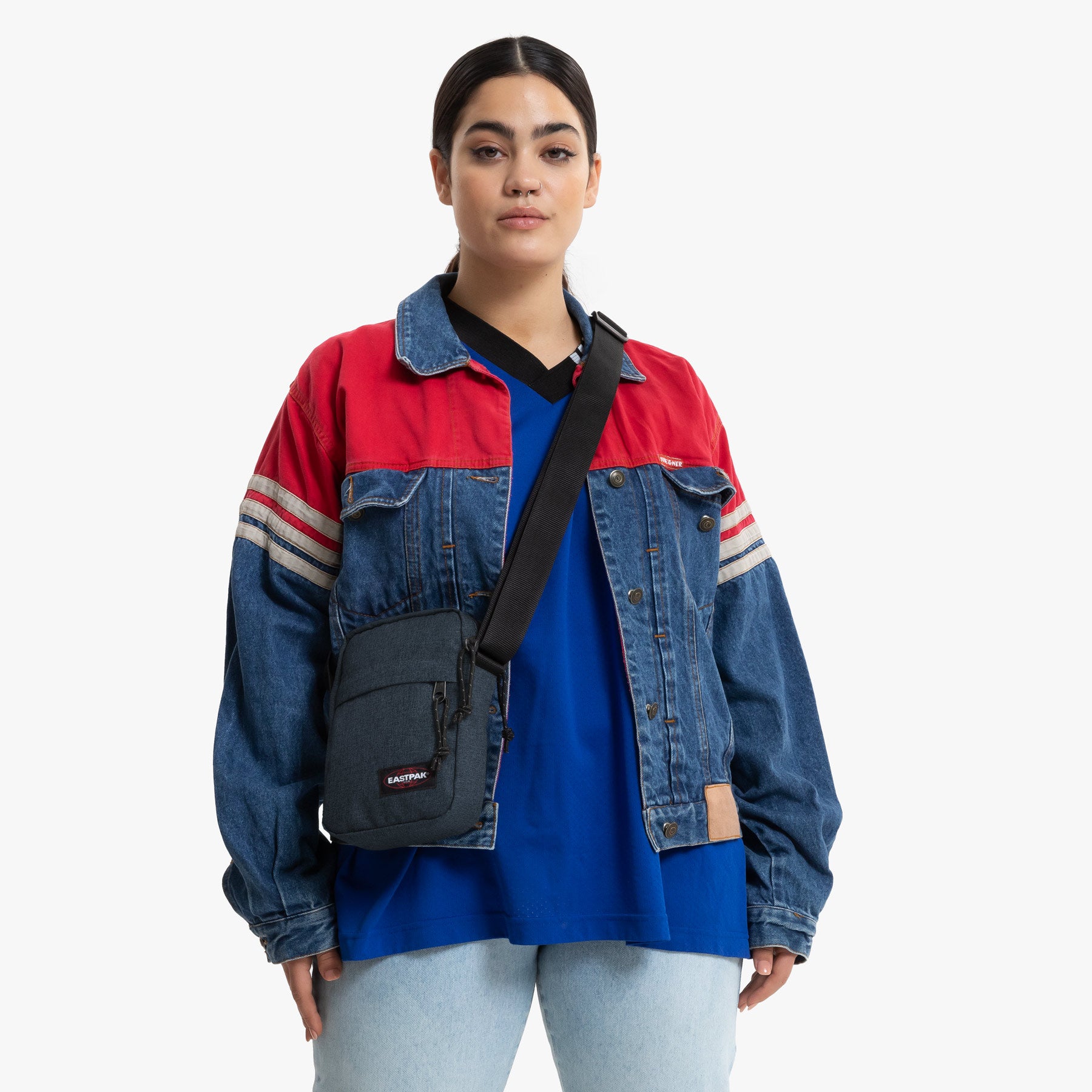 eastpak-the-one-ek000045-sac-bandouli-re-triple-denim-petit-denim image 2
