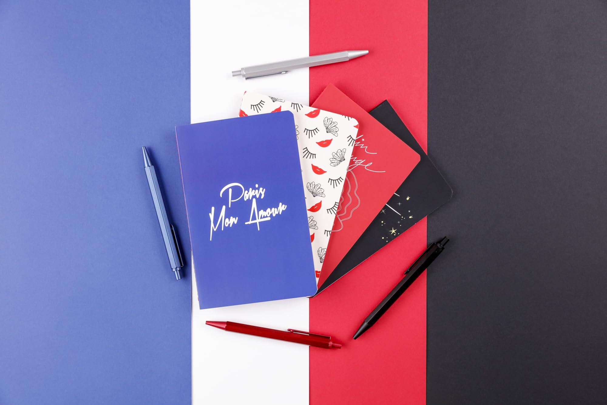 clairefontaine-moulin-rouge-carnet-cousu-11x17-cm-lign-64-pages image 5