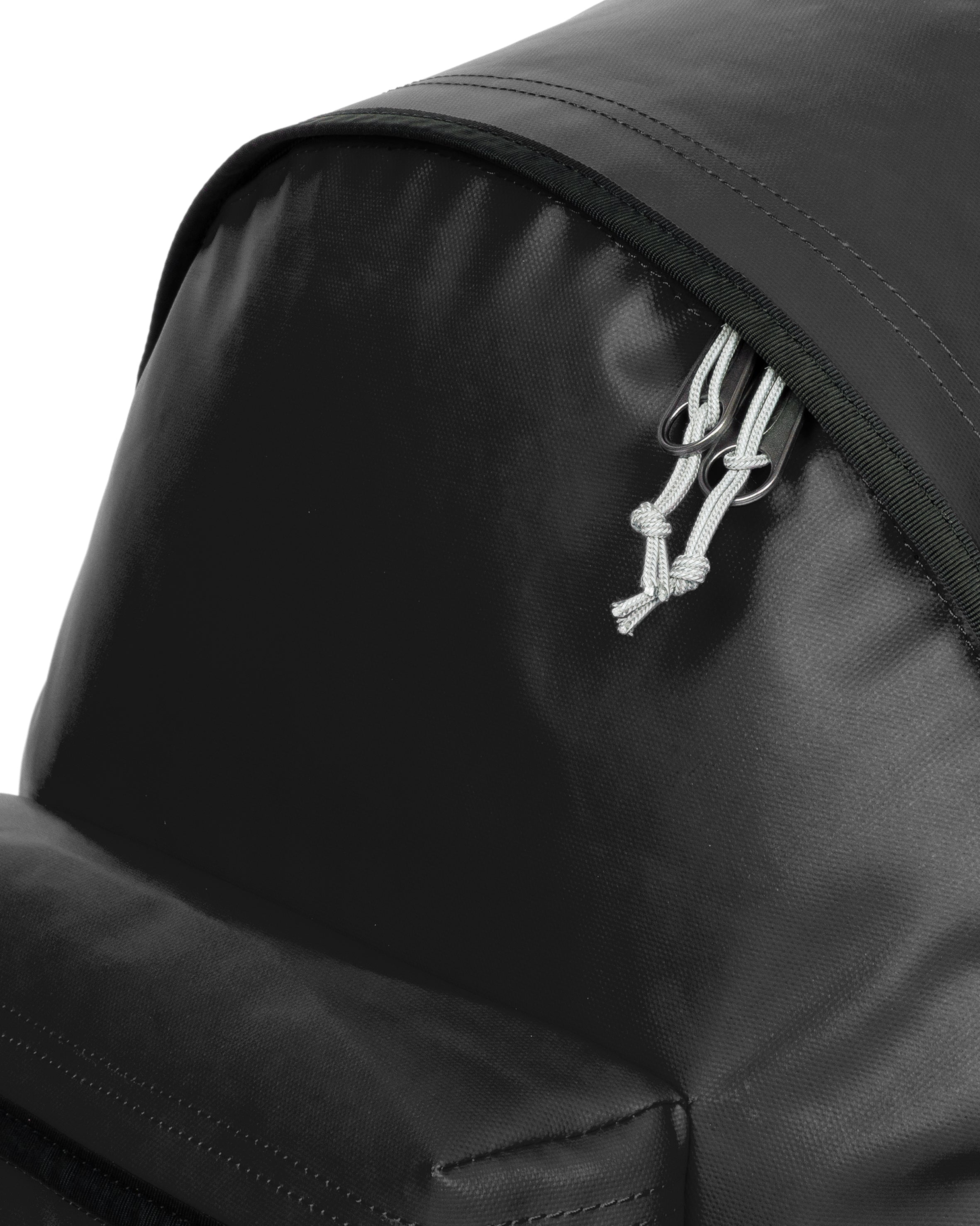 eastpak-day-pak-r-sac-dos-tarp-black2-housse-pc-14-pouces image 4