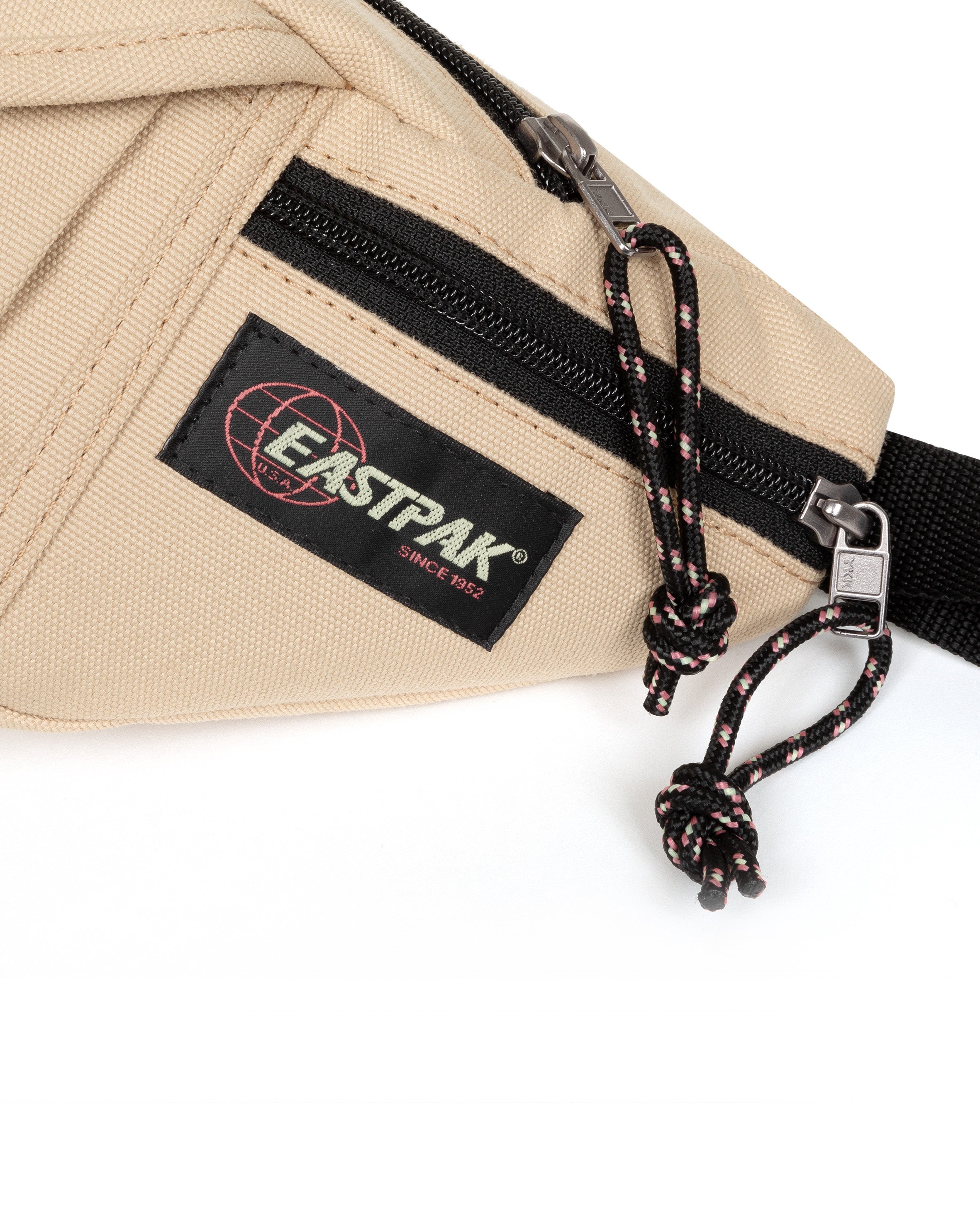 eastpak-way-hot-sac-banane-vintage-beige-d-perlant image 4