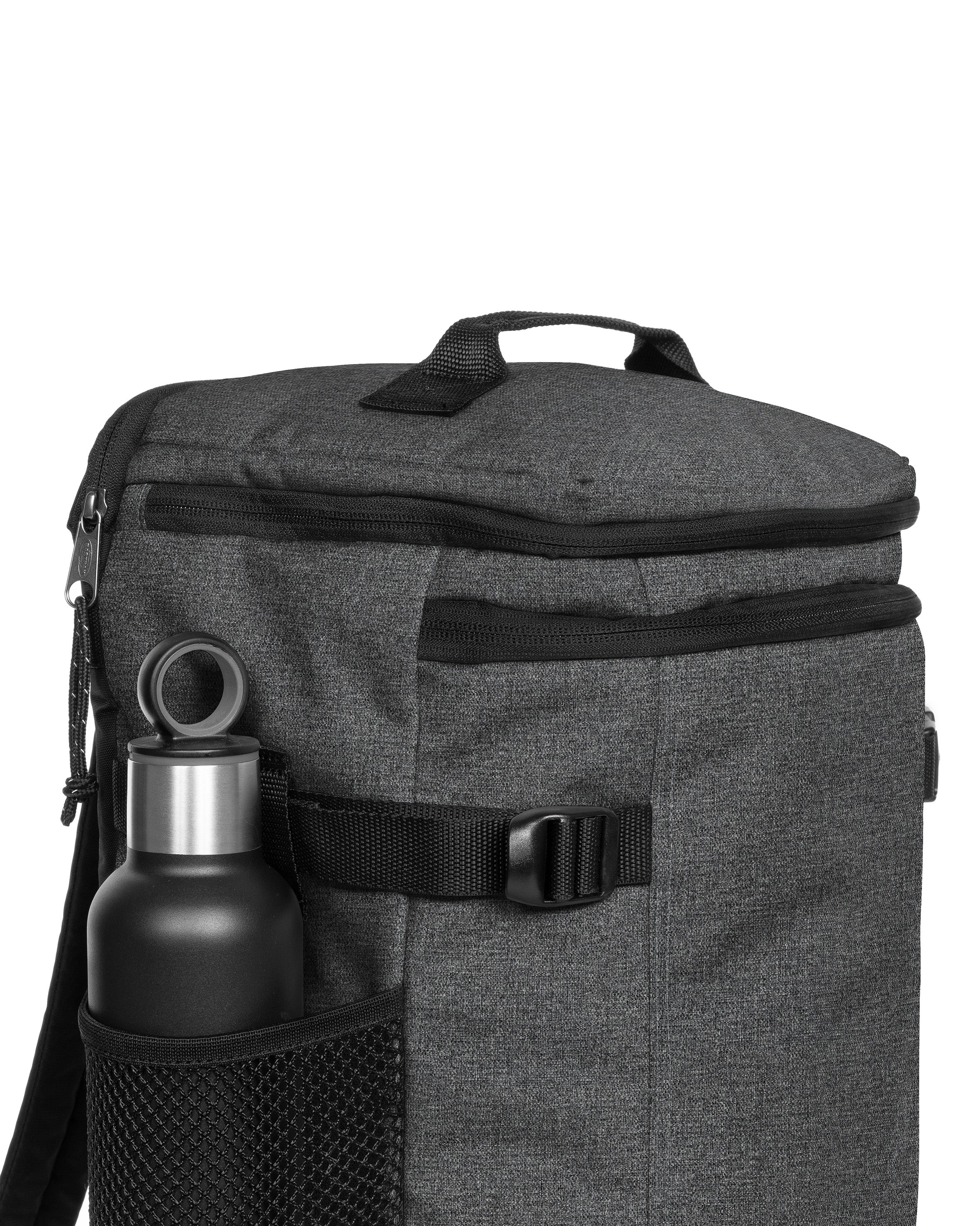 eastpak-carry-pack-sac-voyage-grand-noir-denim-cabine-17 image 5