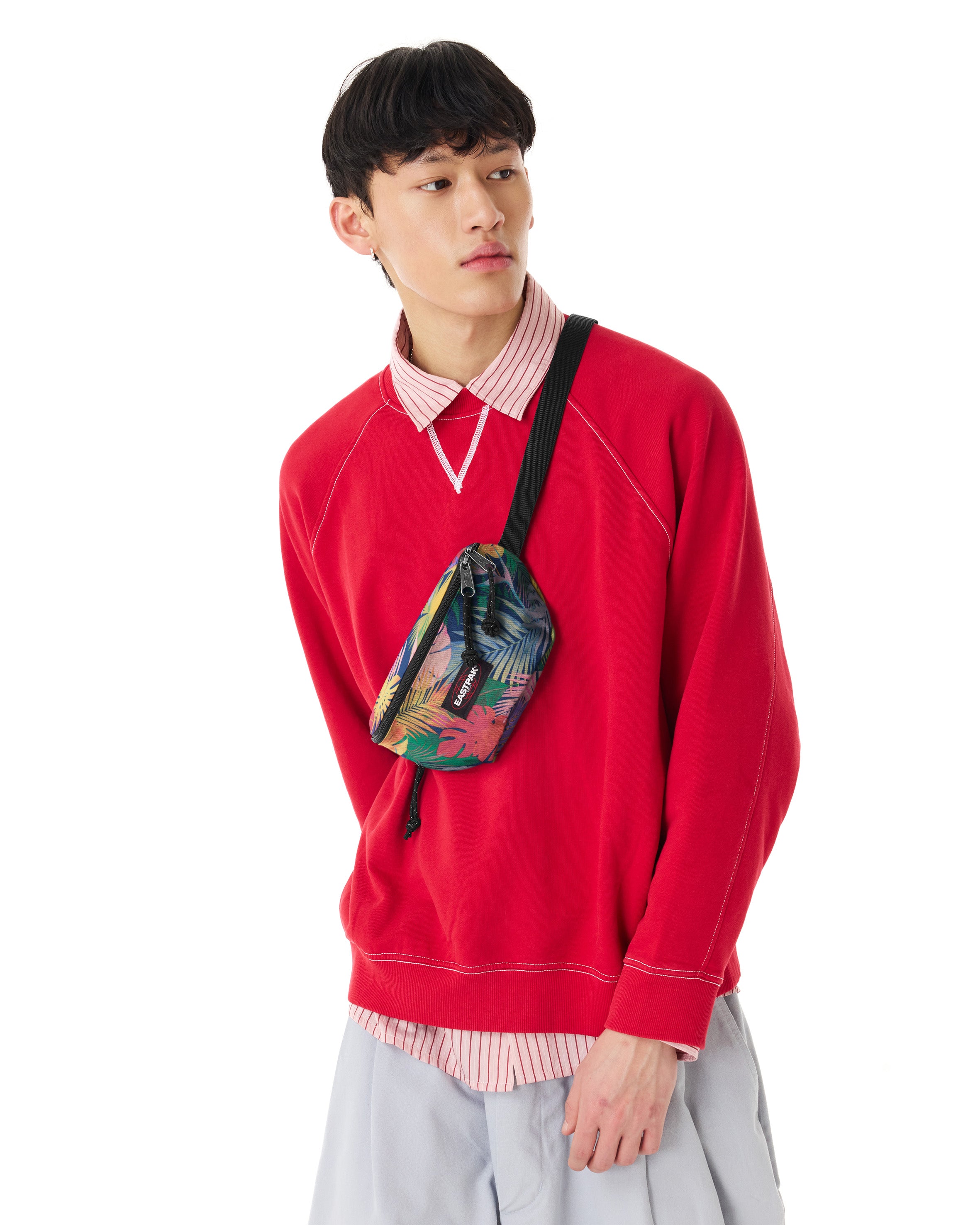 eastpak-springer-sac-banane-brize-retronavy-d-perlant image 4